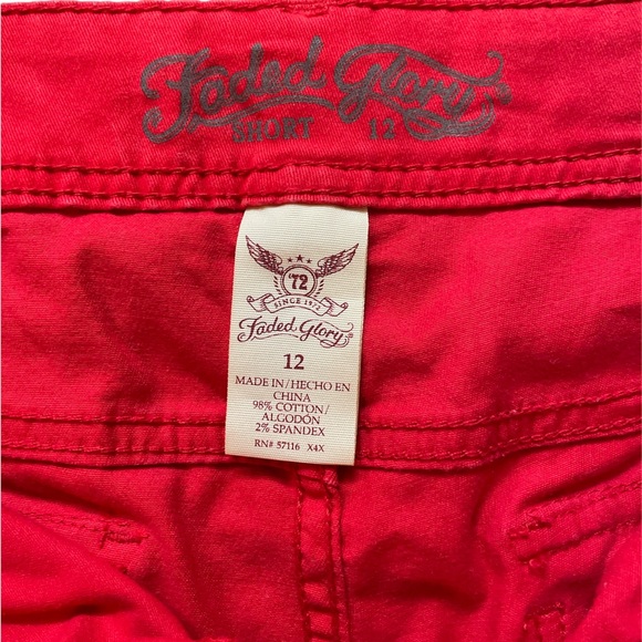 𝓕𝓪𝓭𝓮𝓭 𝓖𝓵𝓸𝓻𝔂 𝓡𝓮𝓭 𝓢𝓱𝓸𝓻𝓽 𝓢𝓱𝓸𝓻𝓽𝓼 - Picture 3 of 6